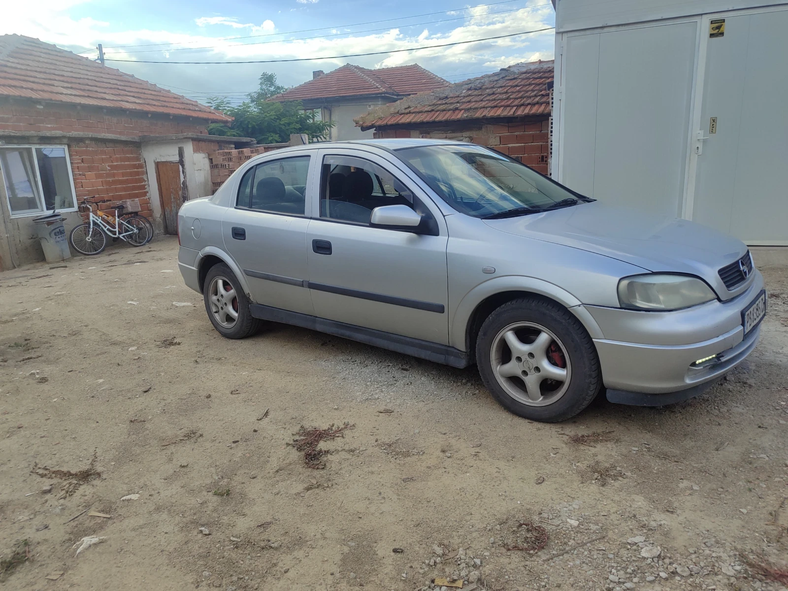 Opel Astra, снимка 3 - Автомобили и джипове - 56642522