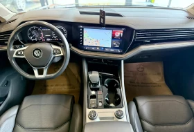 VW Touareg 4 Motion* FULL* Pano* Подгрев* Обдух* Лизинг , снимка 9