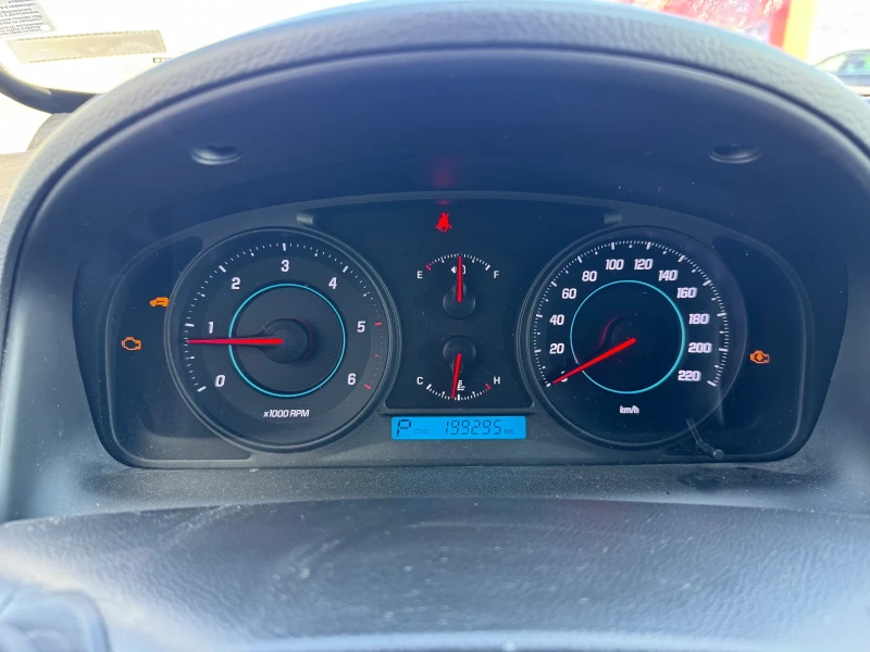 Chevrolet Captiva SUV, снимка 10 - Автомобили и джипове - 52078905