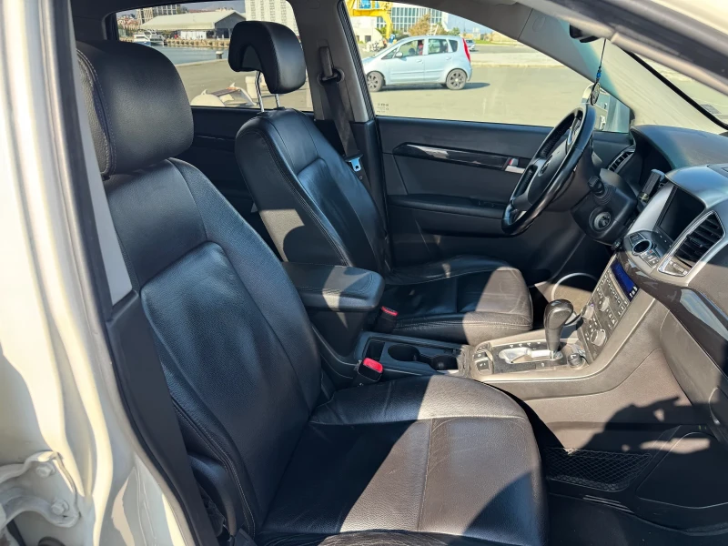 Chevrolet Captiva SUV, снимка 6 - Автомобили и джипове - 52078905