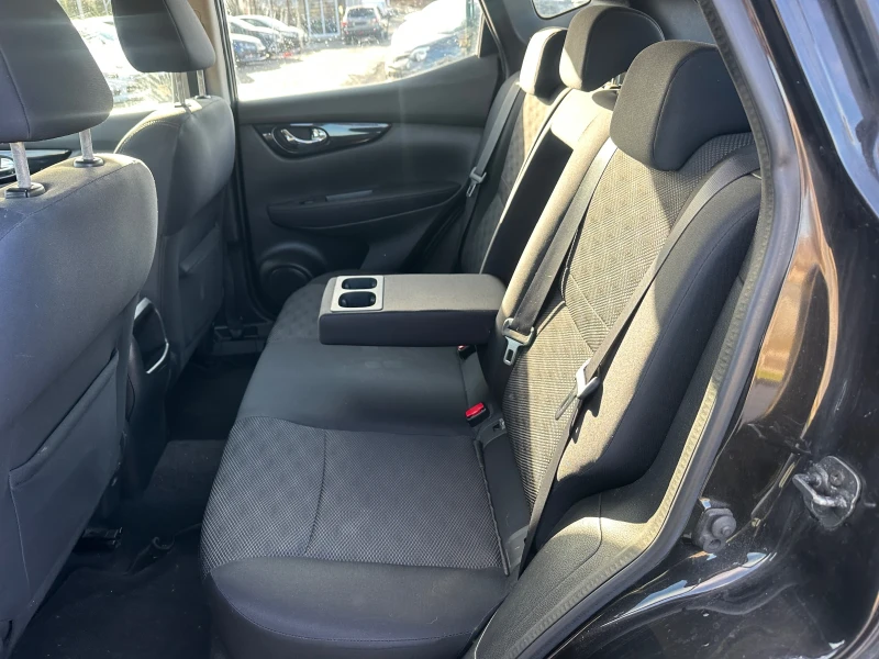 Nissan Qashqai 1.5 DCI, снимка 8 - Автомобили и джипове - 52857252