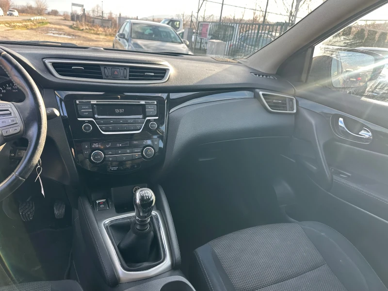 Nissan Qashqai 1.5 DCI, снимка 14 - Автомобили и джипове - 52857252