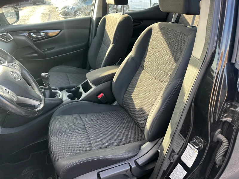 Nissan Qashqai 1.5 DCI, снимка 4 - Автомобили и джипове - 52857252