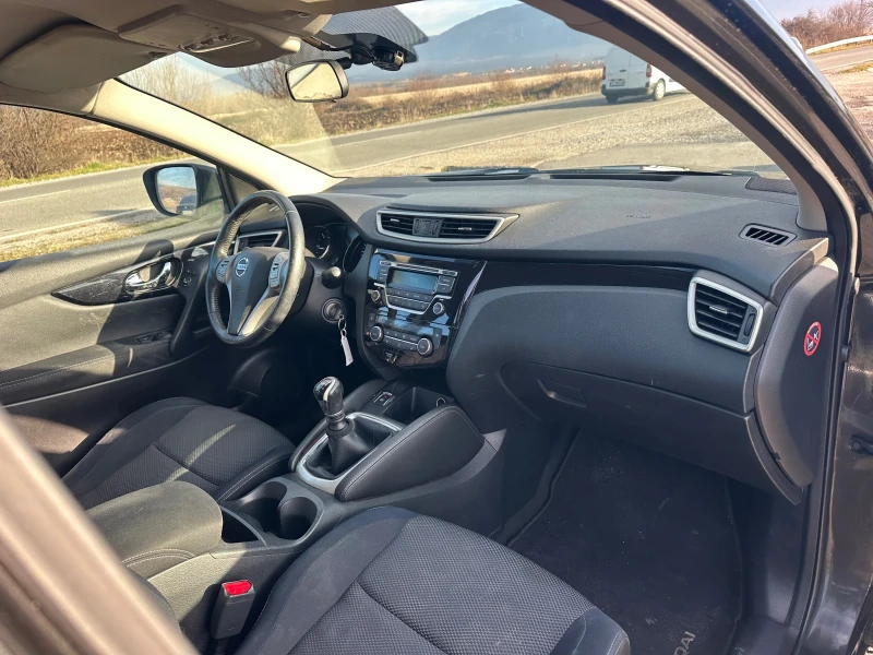 Nissan Qashqai 1.5 DCI, снимка 11 - Автомобили и джипове - 52857252