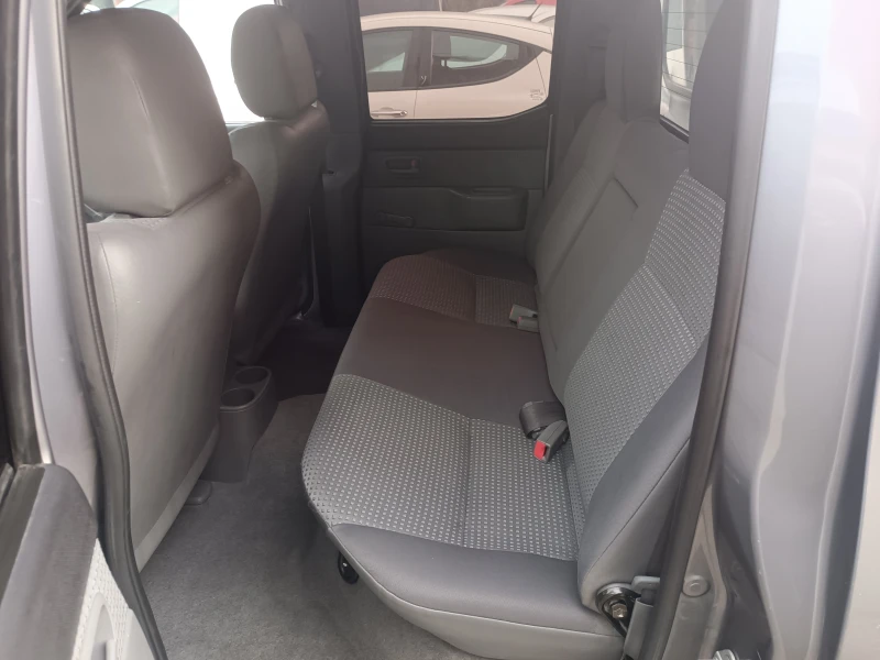 Mazda BT-50 2.5TDCI 4X4, снимка 10 - Автомобили и джипове - 53223797