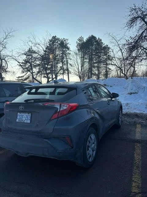 Toyota C-HR LE * FWD * ПОДГРЕВИ * KEYLESS * CARFAX, снимка 8 - Автомобили и джипове - 53532954