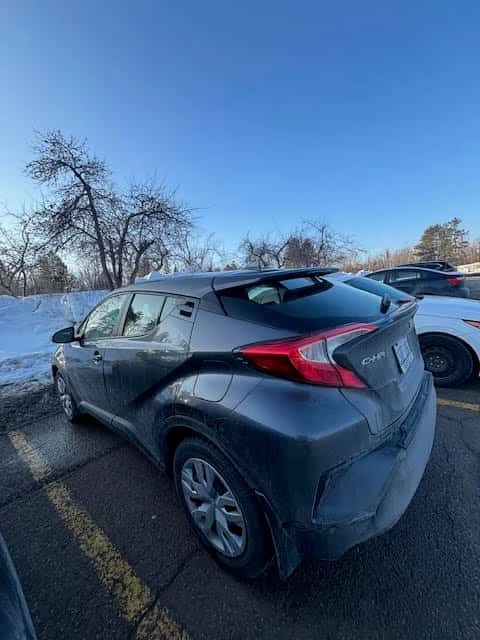 Toyota C-HR LE * FWD * ПОДГРЕВИ * KEYLESS * CARFAX, снимка 2 - Автомобили и джипове - 53532954