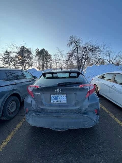 Toyota C-HR LE * FWD * ПОДГРЕВИ * KEYLESS * CARFAX, снимка 4 - Автомобили и джипове - 53532954