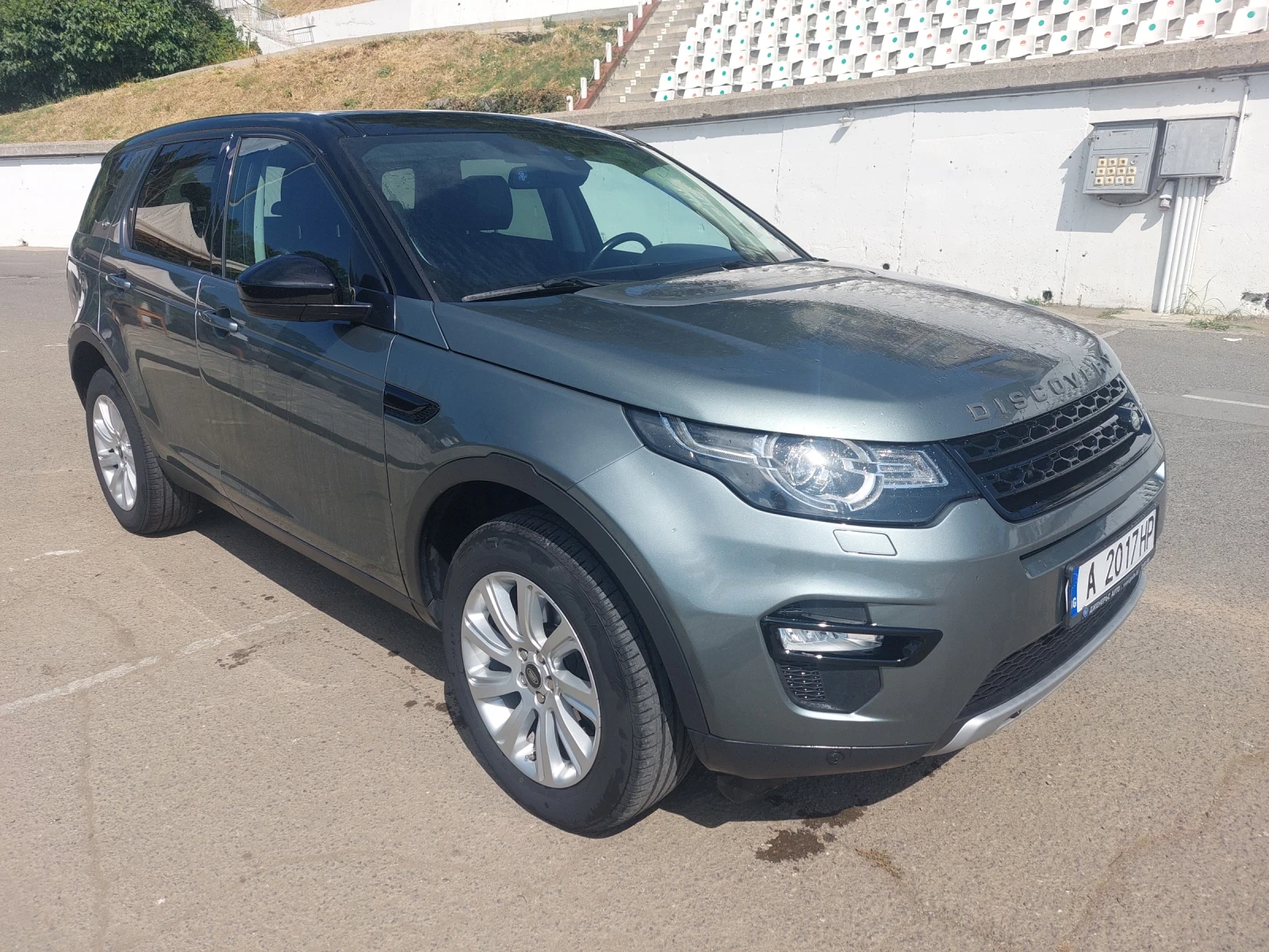 Land Rover Discovery Sport 2.0D - изображение 2