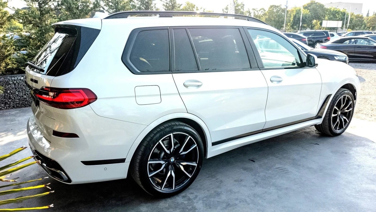 BMW X7 M50 I FULL M PACK ПАНО РЯДКА КОЖА ЛИЗИНГ 100% - изображение 8