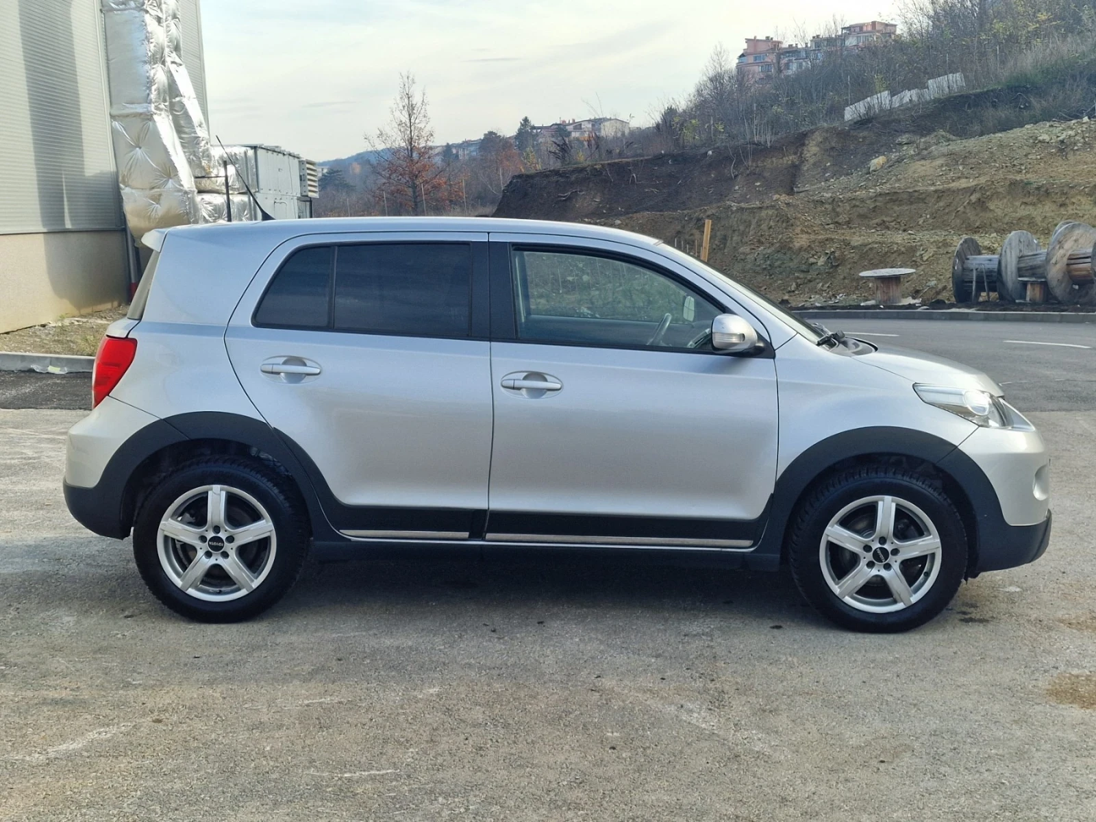 Toyota Urban Cruiser 1.4 d4d , 4x4 - изображение 4