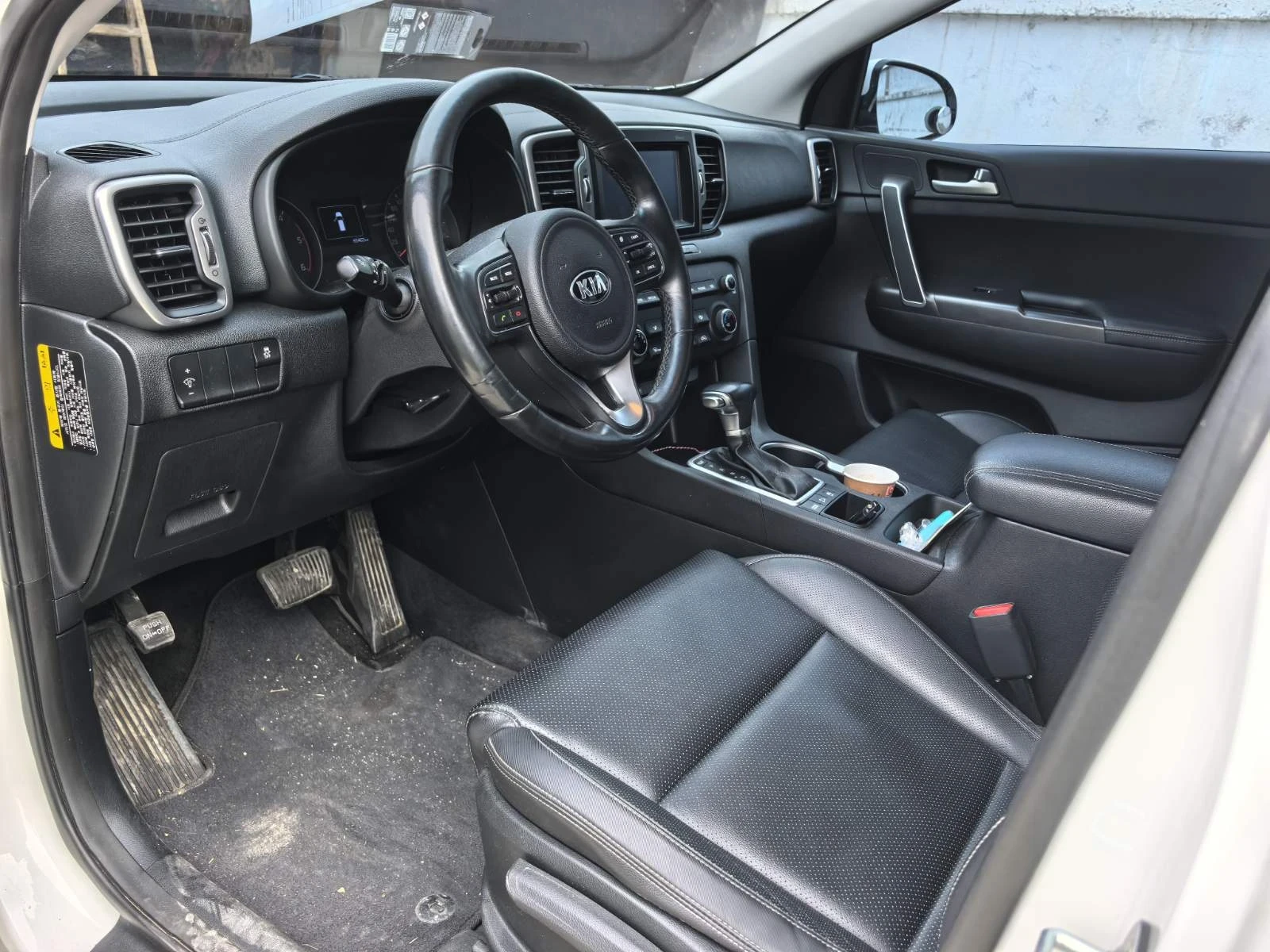 Kia Sportage, снимка 11 - Автомобили и джипове - 53972080