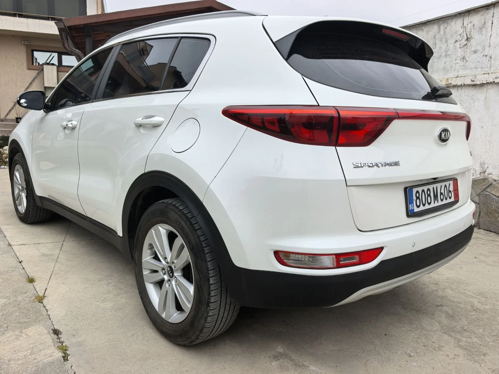 Kia Sportage, снимка 6 - Автомобили и джипове - 53972080