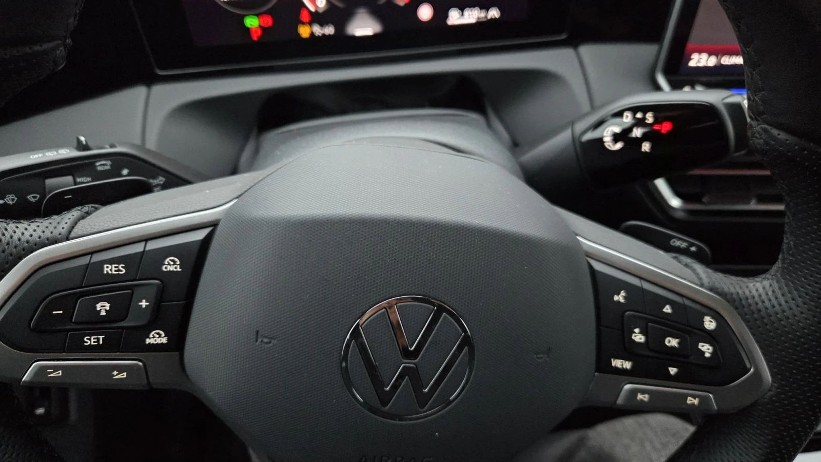 VW Tiguan R-line 2.0 TDI SCR 4MOTION DSG | Mobile.bg � ����������� 14