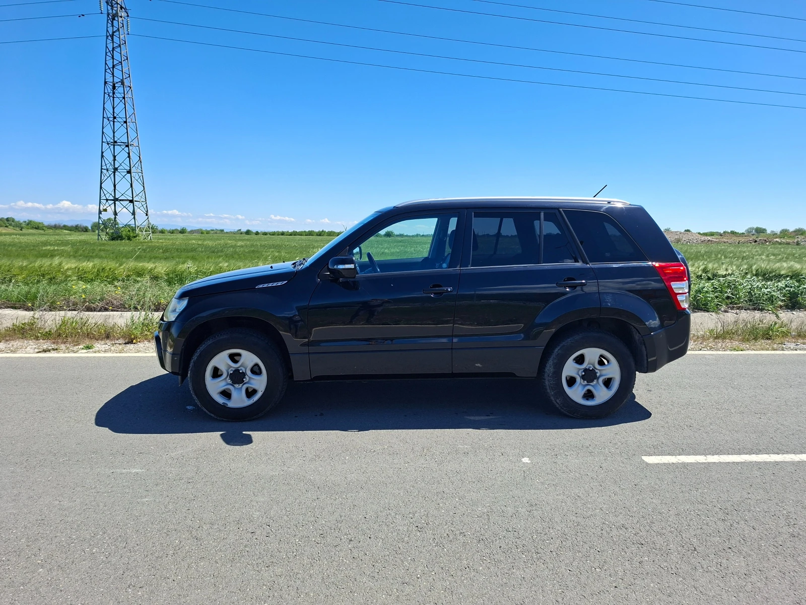 Suzuki Grand vitara 2.4 GL TOP Швейцария, снимка 2 - Автомобили и джипове - 54712424