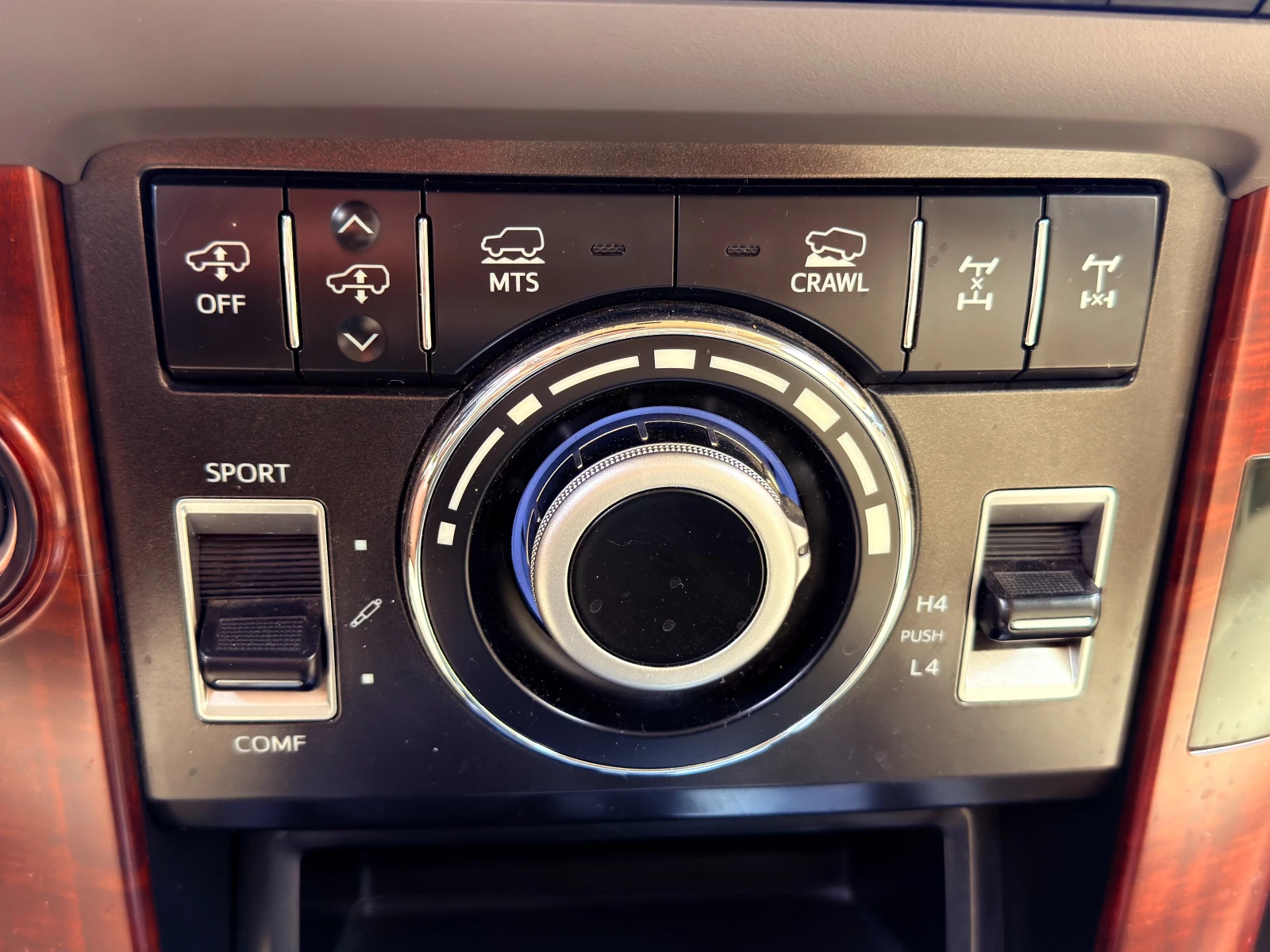 Toyota Land cruiser 150 Luxury, снимка 10 - Автомобили и джипове - 54791216