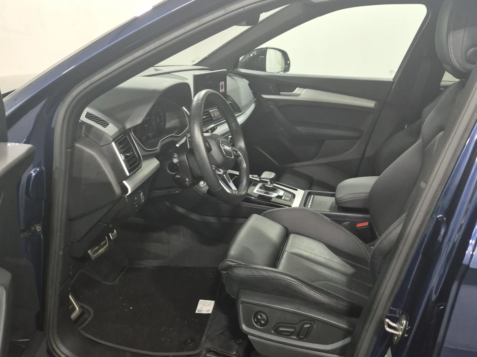 Audi Q5 Progressive, снимка 8 - Автомобили и джипове - 54996620