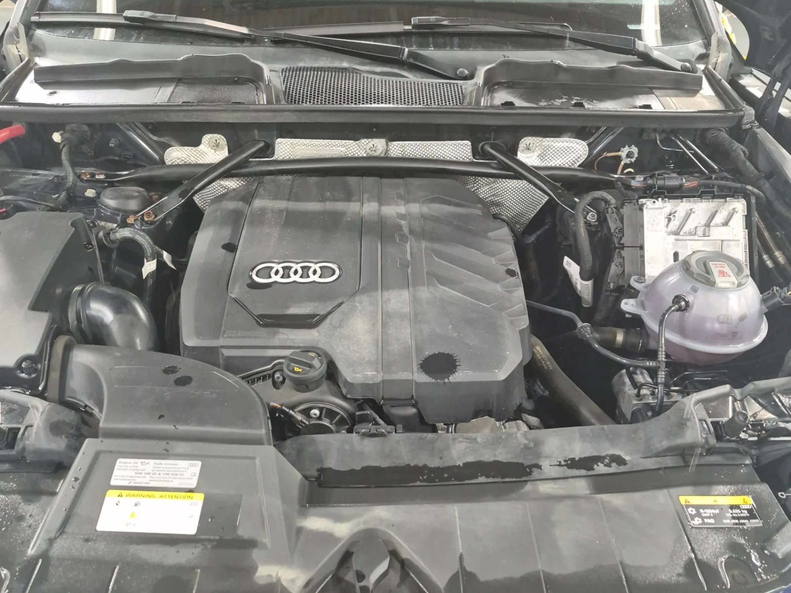Audi Q5 Progressive, снимка 14 - Автомобили и джипове - 54996620