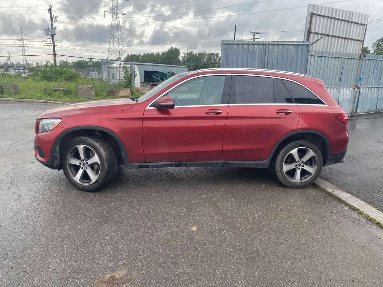 Mercedes-Benz GLC 300 BURMESTER * PANO * KEYLESS *  2 КЛЮЧА, снимка 2 - Автомобили и джипове - 55052171