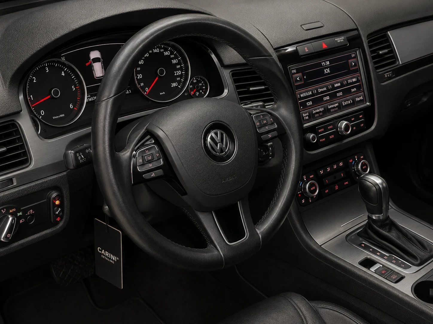 VW Touareg 3.0 TDI 245 КС:: 360::LED::NAVI::, снимка 9 - Автомобили и джипове - 55269414