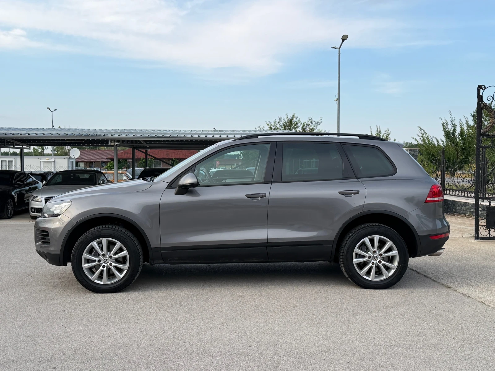 VW Touareg 3.0TDI 4Motion ИТАЛИЯ, снимка 2 - Автомобили и джипове - 55400225