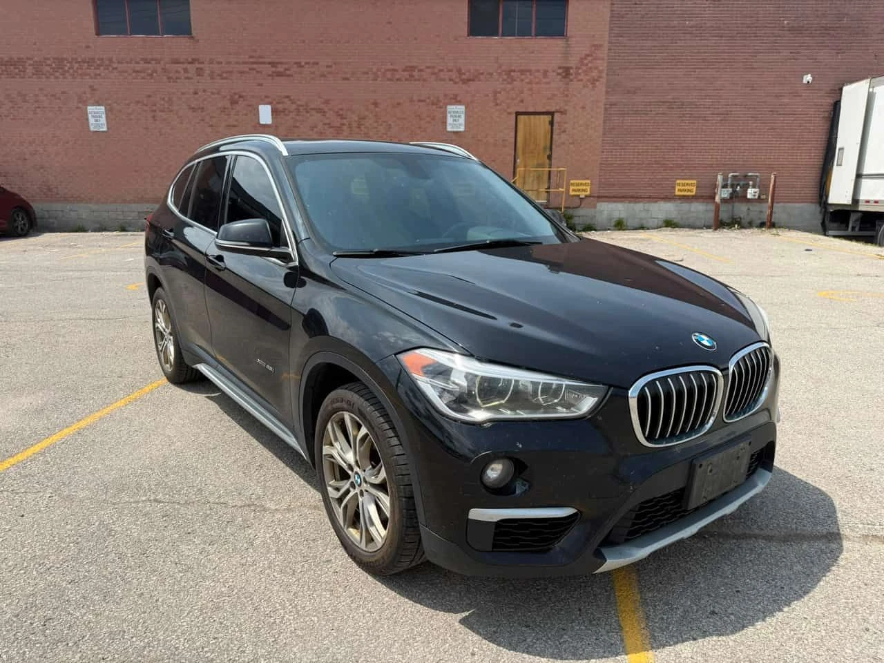 BMW X1 * xDrive28i * АВТОКРЕДИТ БЕЗ ПЪРВОНАЧАЛНА ВНОСКА, снимка 3 - Автомобили и джипове - 55423474