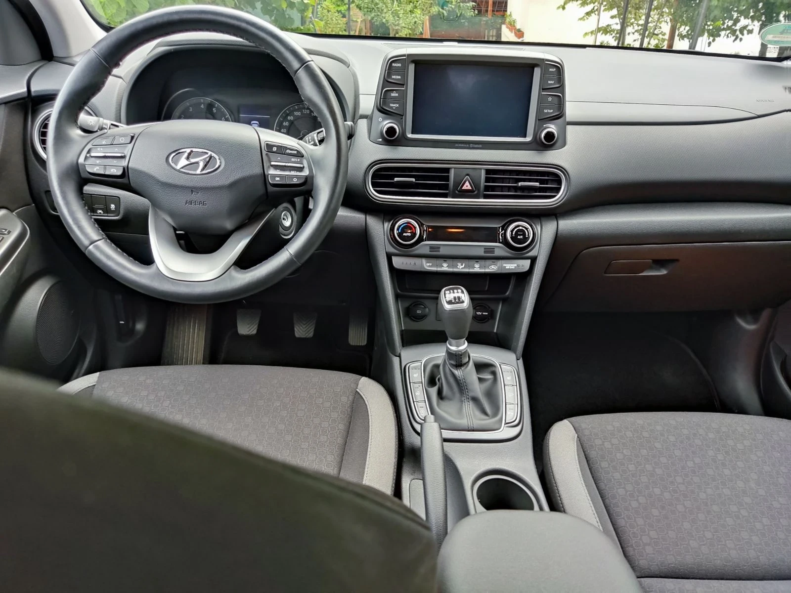 Hyundai Kona Hyundai Kona 1.0 T-GDI 120 к.с. | Първи собственик, снимка 5 - Автомобили и джипове - 55878368