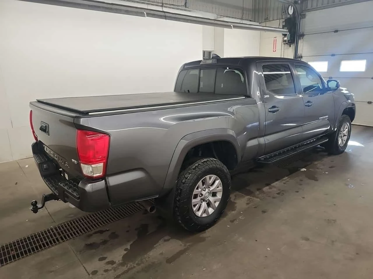 Toyota Tacoma * SR5 OFF ROAD CREW CAB SHORT BED * CARFAX *  | Mobile.bg � ����������� 3