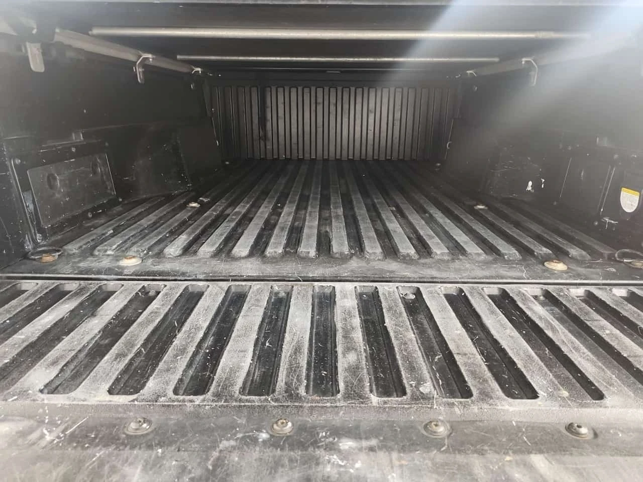 Toyota Tacoma * SR5 OFF ROAD CREW CAB SHORT BED * CARFAX *  | Mobile.bg � ����������� 13