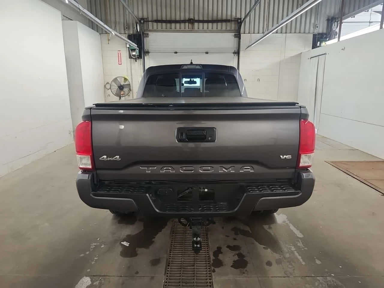 Toyota Tacoma * SR5 OFF ROAD CREW CAB SHORT BED * CARFAX *  | Mobile.bg � ����������� 16