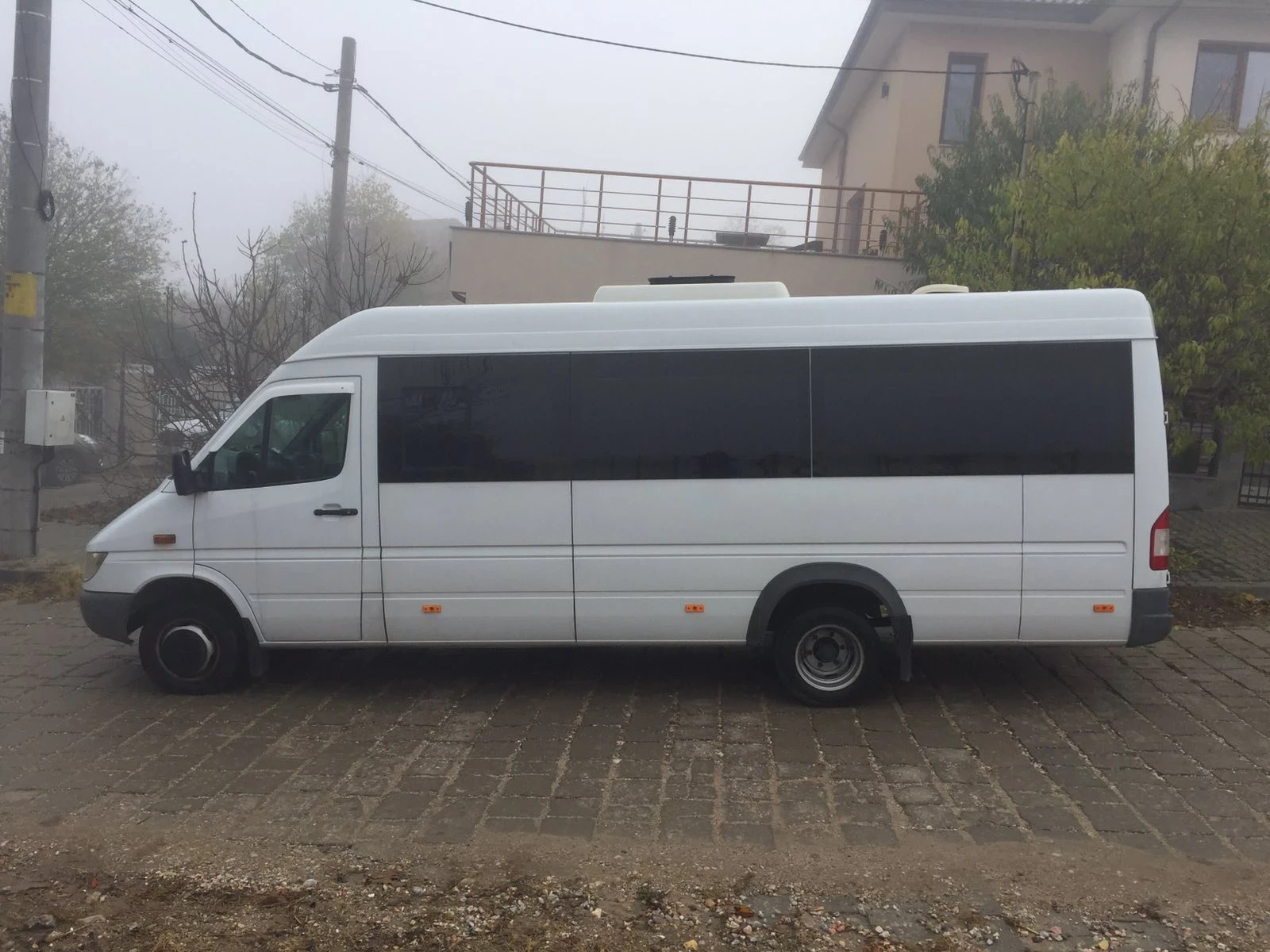Mercedes-Benz Sprinter 411  - изображение 2