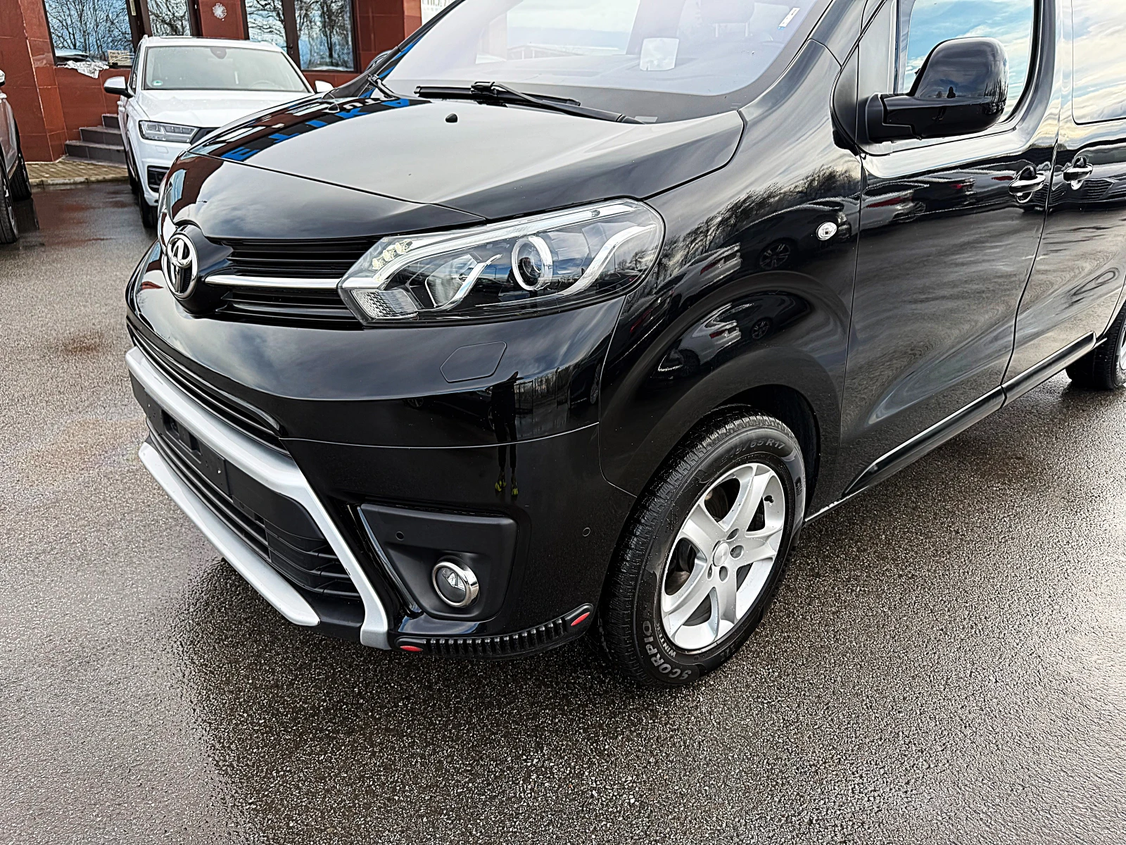 Toyota Proace 2.0D-4D L2 Lounge-Led-BIZNES-Head Up-Xenon- | Mobile.bg � ����������� 4