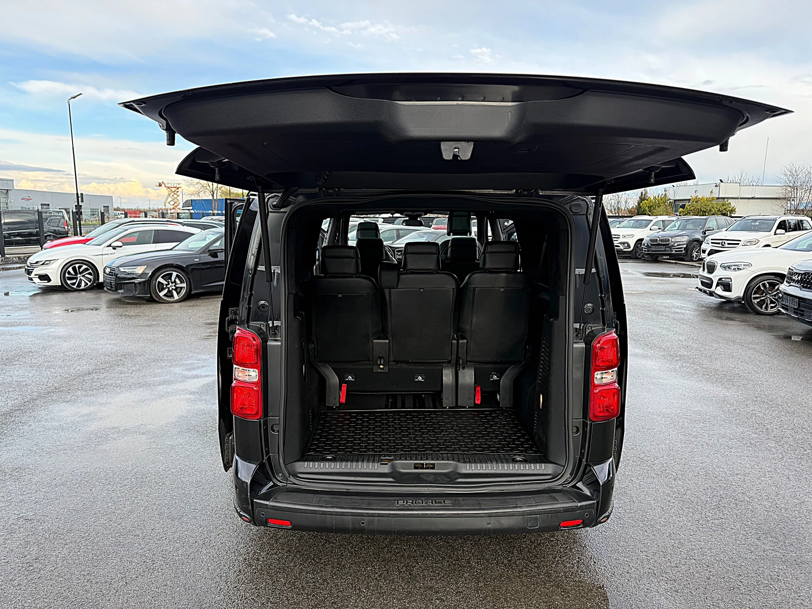 Toyota Proace 2.0D-4D L2 Lounge-Led-BIZNES-Head Up-Xenon- | Mobile.bg � ����������� 17
