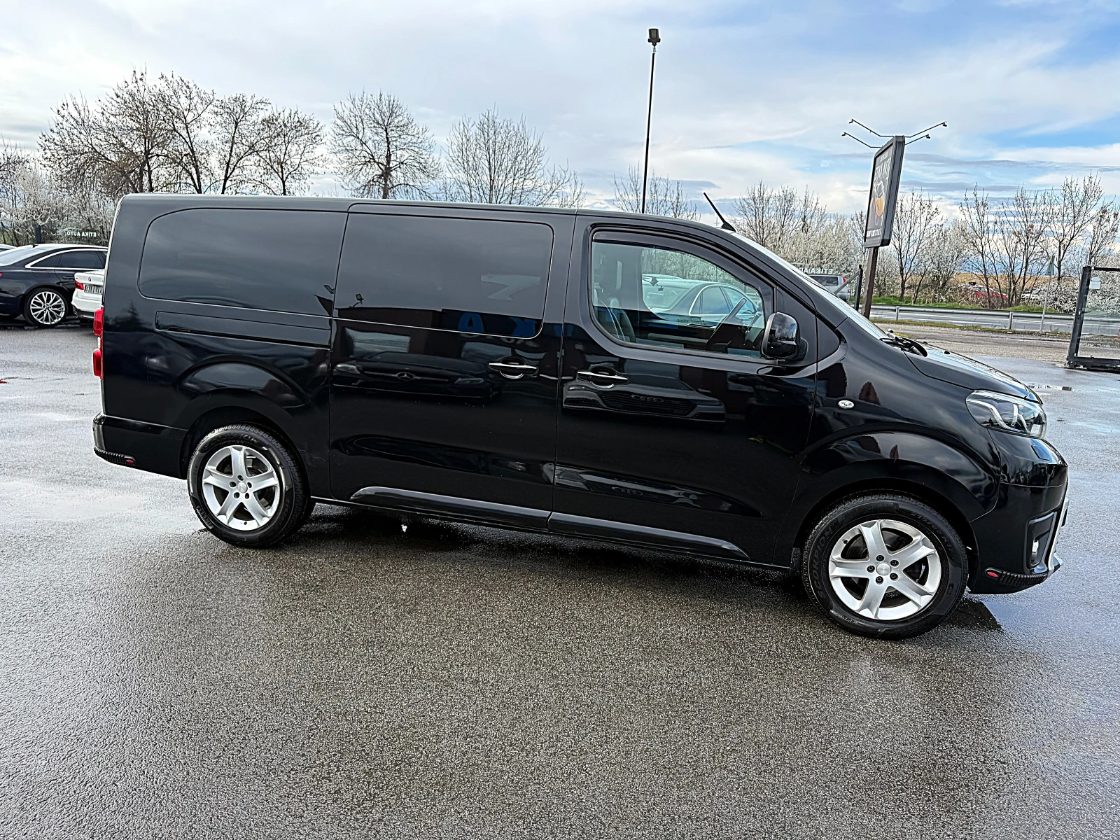 Toyota Proace 2.0D-4D L2 Lounge-Led-BIZNES-Head Up-Xenon- | Mobile.bg � ����������� 2
