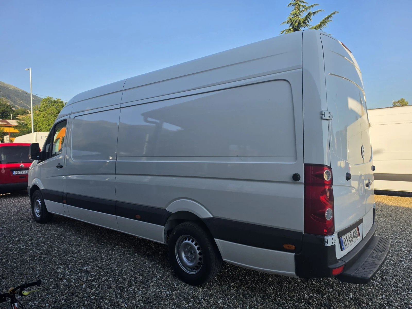 VW Crafter 2.5TDI Климатик, снимка 6 - Бусове и автобуси - 55246811