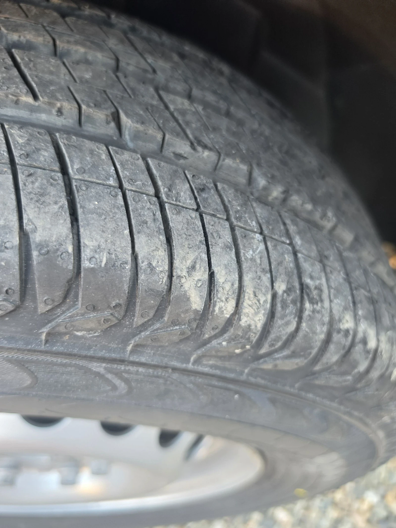 VW Crafter 2.5TDI Климатик, снимка 11 - Бусове и автобуси - 55246811