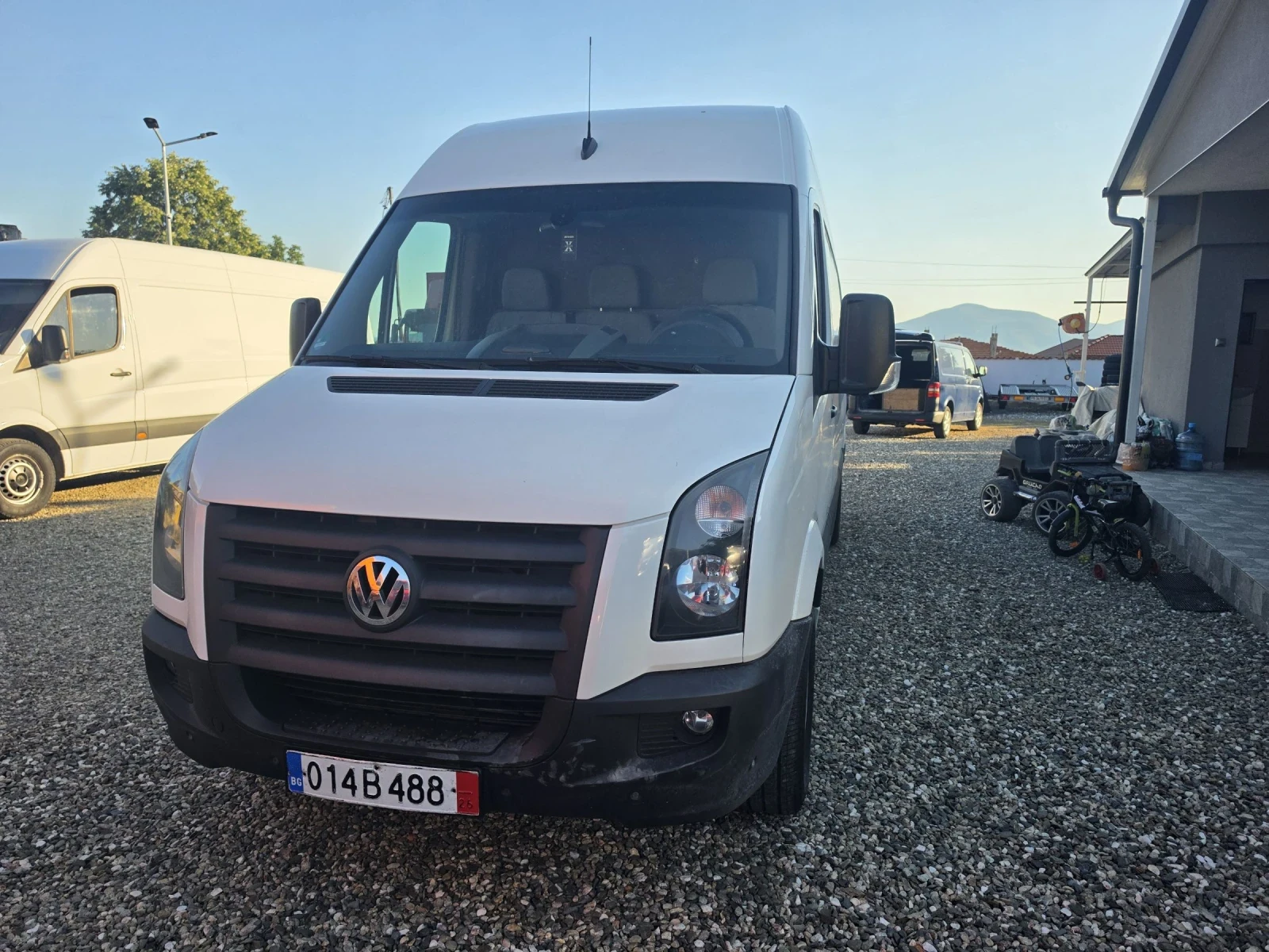 VW Crafter 2.5TDI Климатик, снимка 3 - Бусове и автобуси - 55246811