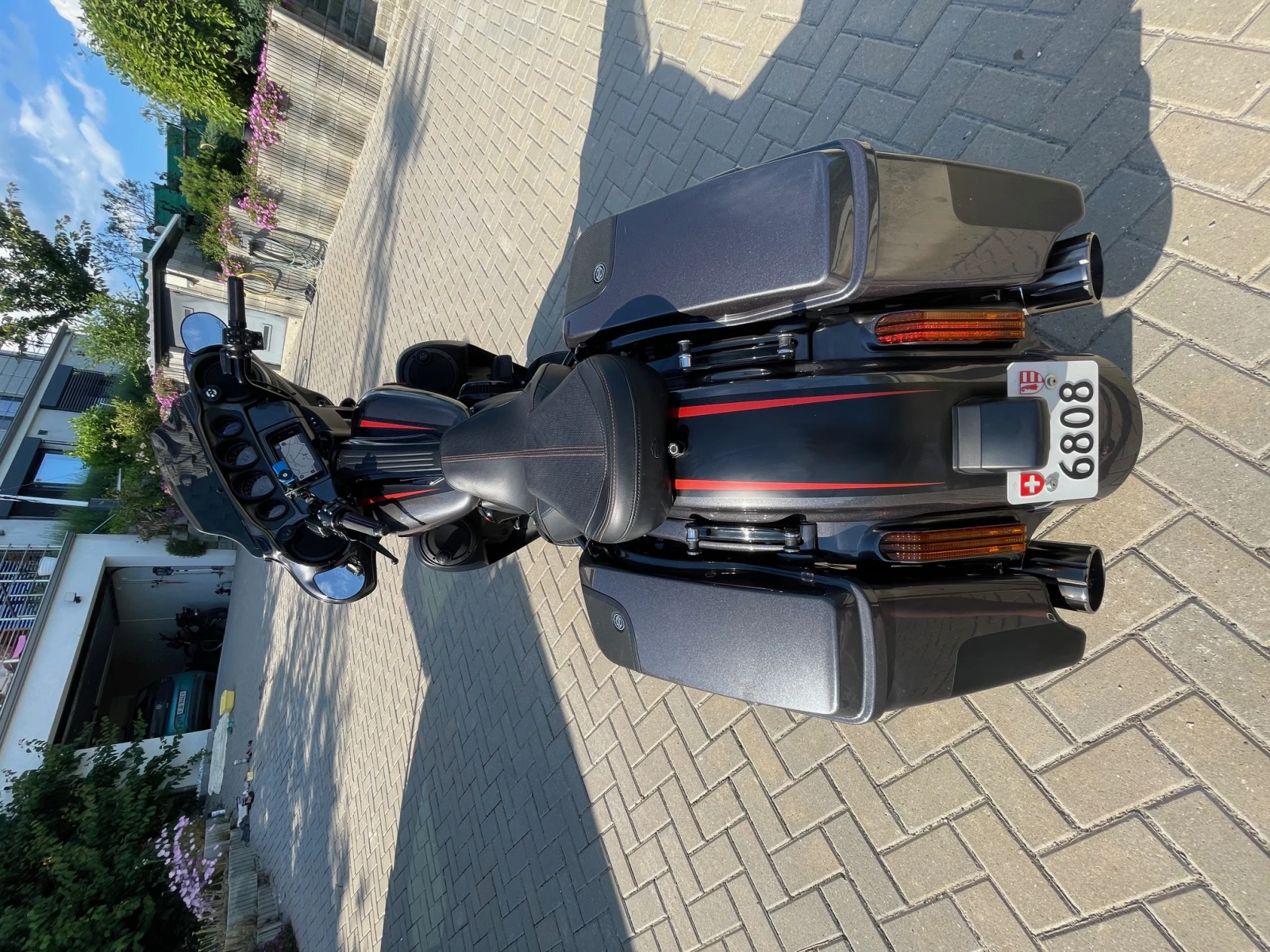 Harley-Davidson CVO, снимка 2 - Мотоциклети и мототехника - 55484820