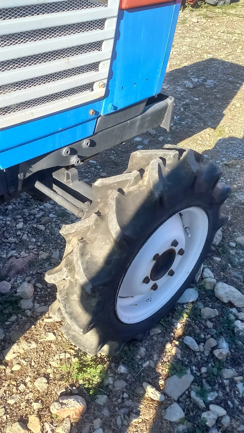 Трактор ISEKI TL2100, снимка 5 - Селскостопанска техника - 51768277