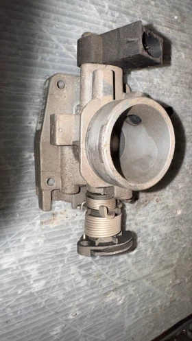 Дроселова Клапа за Ford Ka 2007 - 97BF-AD, снимка 2 - Части - 52831919