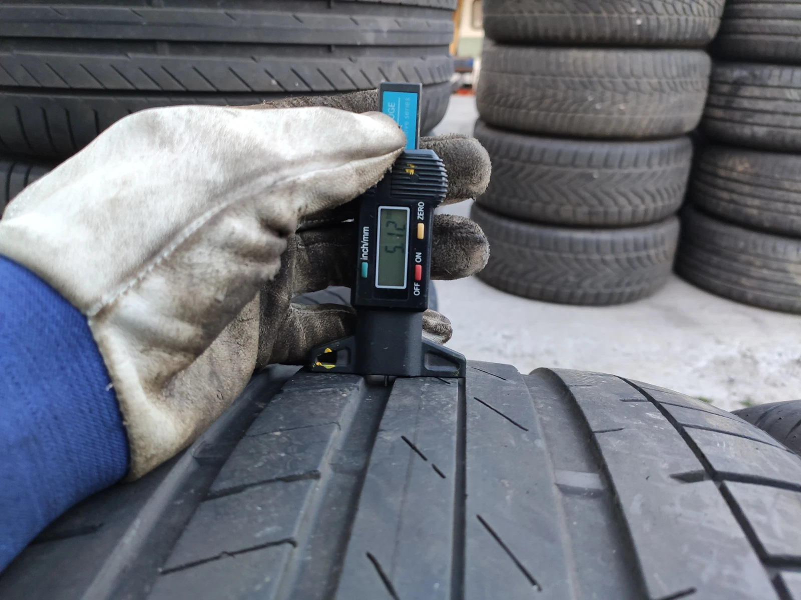  255/40R18 | Mobile.bg   4