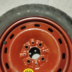 Гуми с джанти Pirelli 135/80R14, снимка 2 - Гуми и джанти - 52503451