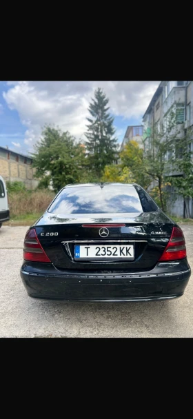 Mercedes-Benz E 220 2.2 D, снимка 3