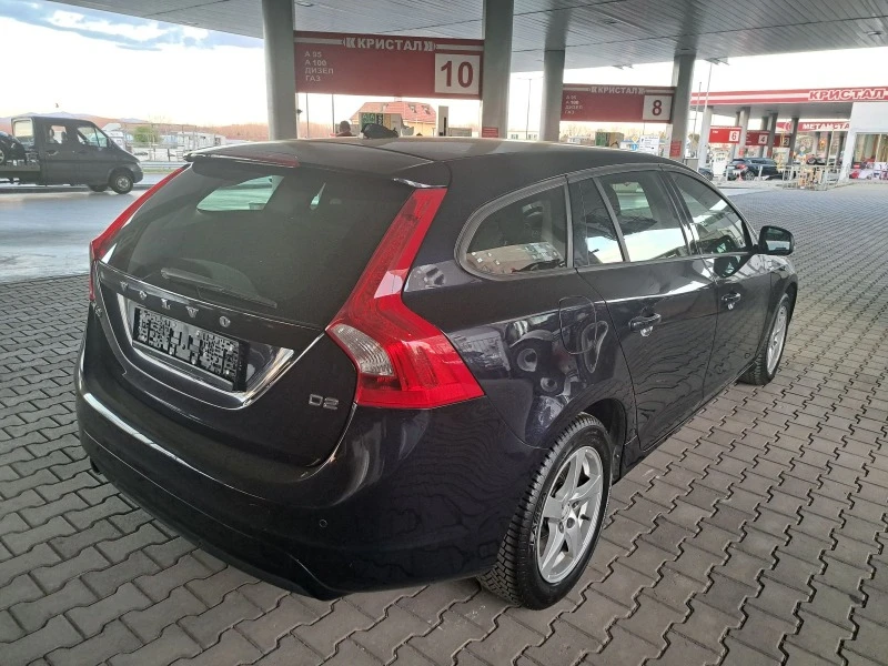 Volvo V60 2.0 D FACELIFT  120PS.ITALIA, снимка 6 - Автомобили и джипове - 45175236