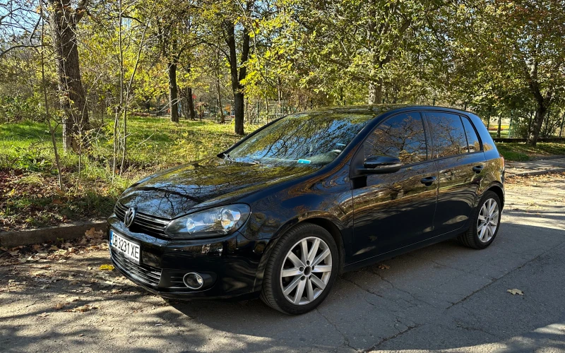 VW Golf 1.6 TDI AUTOMAT, снимка 1 - Автомобили и джипове - 47953764