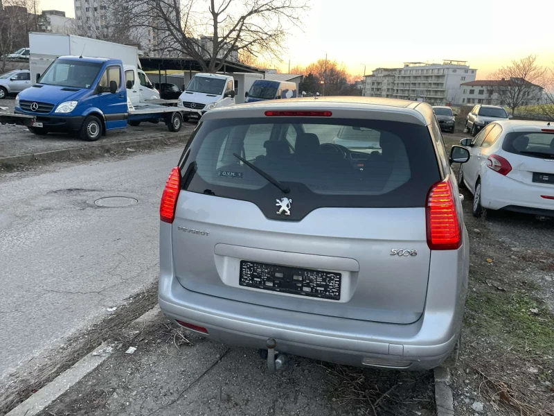 Peugeot 5008 1.6d, снимка 10 - Автомобили и джипове - 48564937