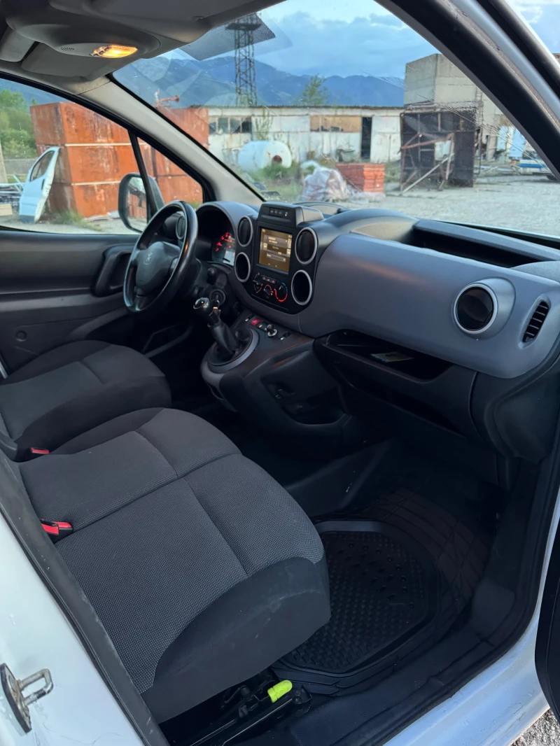 Peugeot Partner 1.6 HDI* EURO 6* NAVIGATION* 132 300* REGISTRATION, снимка 9 - Автомобили и джипове - 50059741