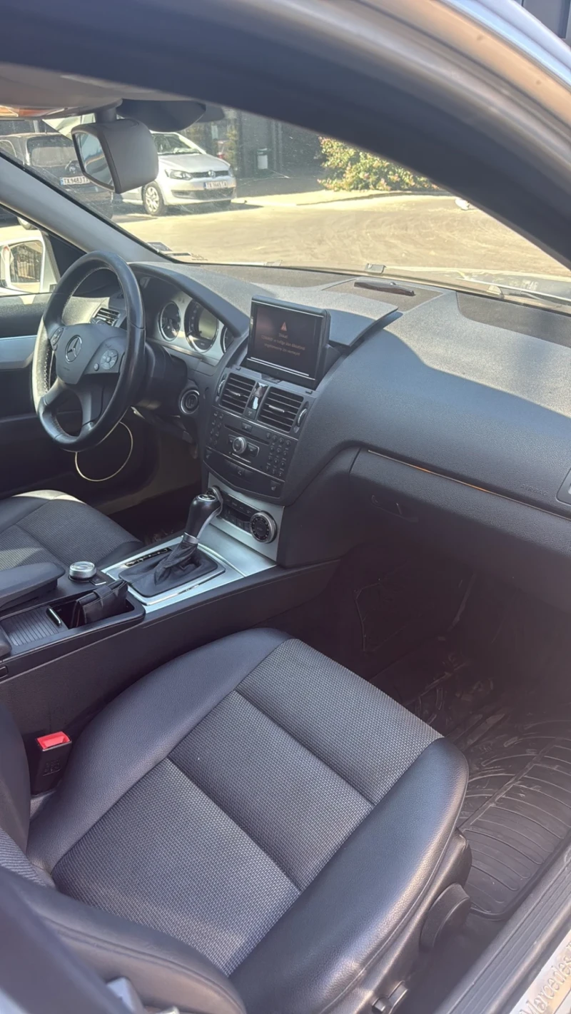 Mercedes-Benz C 200, снимка 5 - Автомобили и джипове - 52966141