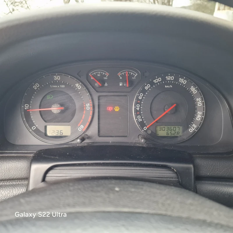 Skoda Superb 1.9  Tdi 130  кс. , снимка 7 - Автомобили и джипове - 52371361