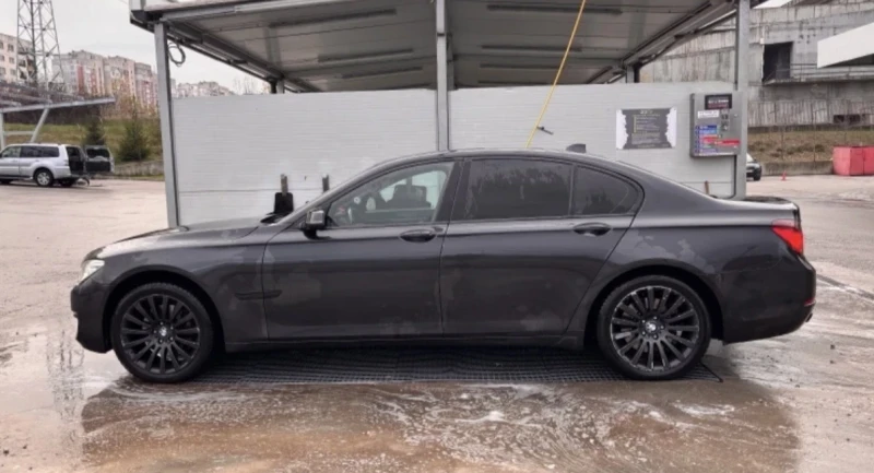 BMW 740 Xdrive/СМЕНЕНИ ВЕРИГИ, снимка 5 - Автомобили и джипове - 52714633
